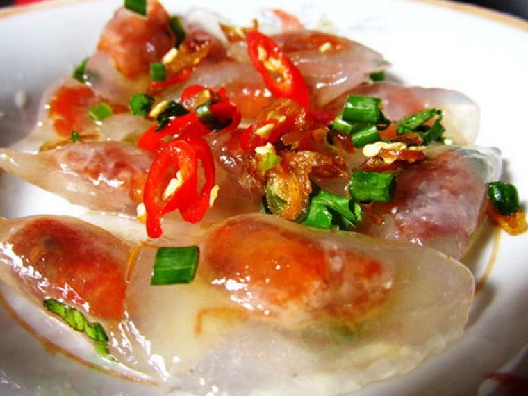 Cắt mí mắt ăn được bánh bột lọc không