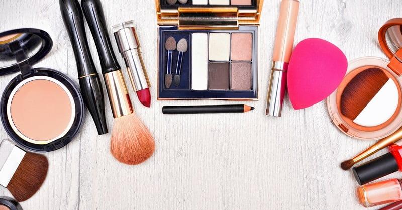 Cắt mí mắt bao lâu thì trang điểm được 