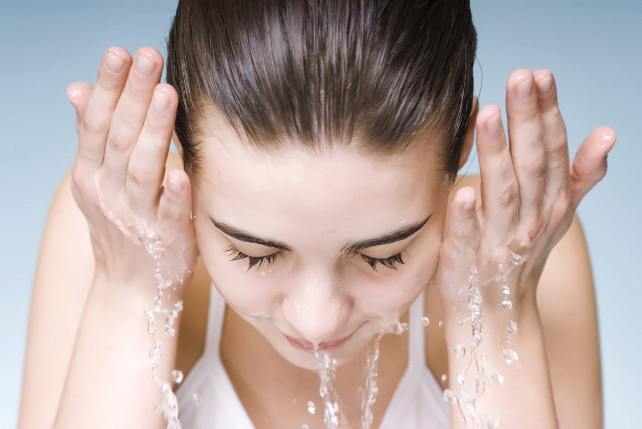 Điều trị mụn bằng AHA cho làn da sáng bóng, mịn màng