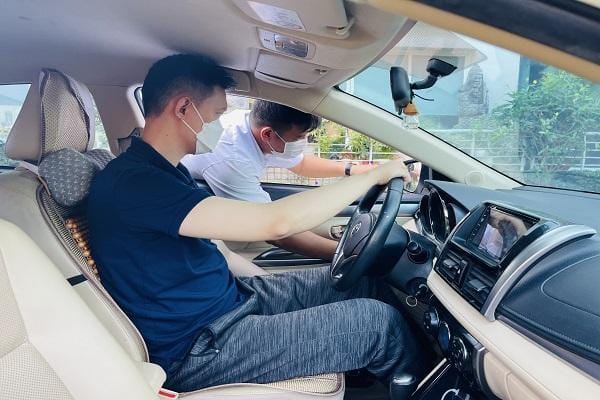 học lái xe oto tphcm