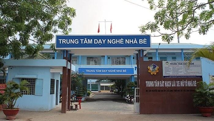 Trường dạy bằng lái xe ô tô tại tphcm