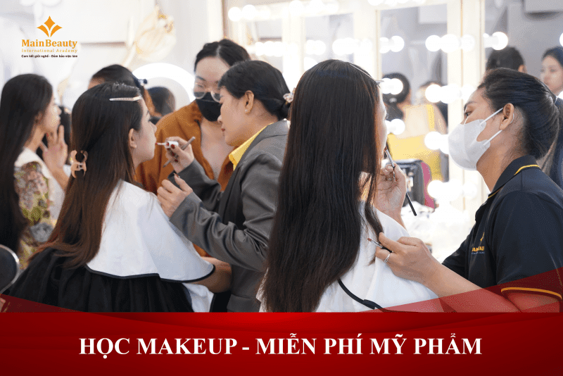 Dạy trang điểm TPHCM
