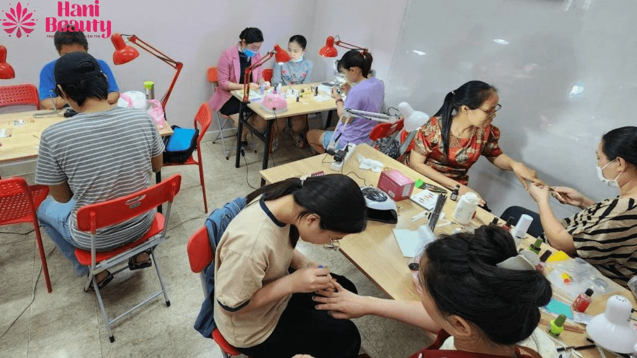 trường Học nghề nail cấp tốc uy tín tại hcm