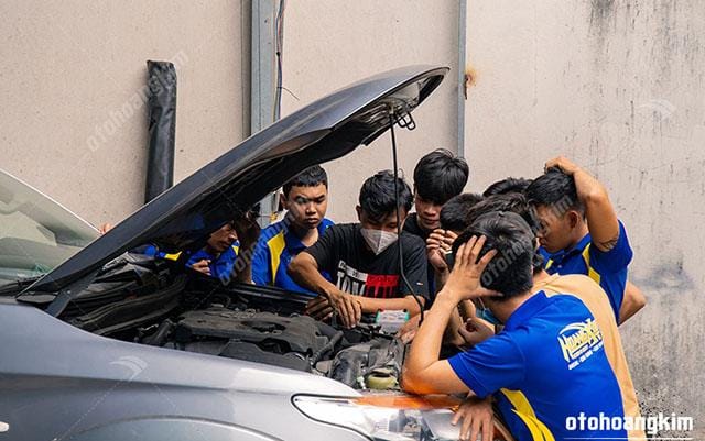 học nghề sửa chữa ô tô tphcm