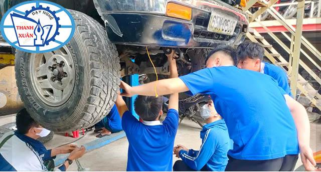 Địa chỉ học nghề sửa chữa ô tô uy tín tại hcm