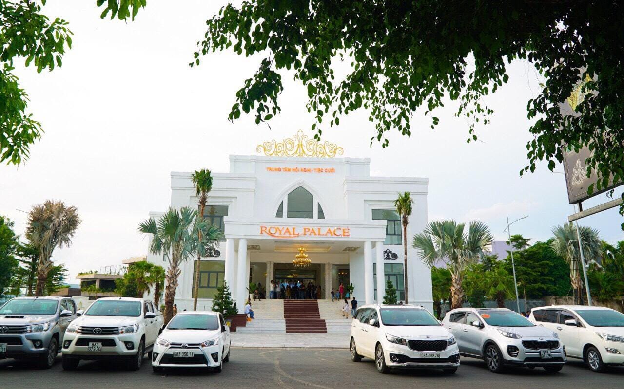 Nhà hàng tiệc cưới giá dưới 3 triệu/bàn hcm