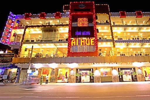 Nhà hàng có khu vui chơi cho bé ở Sài Gòn