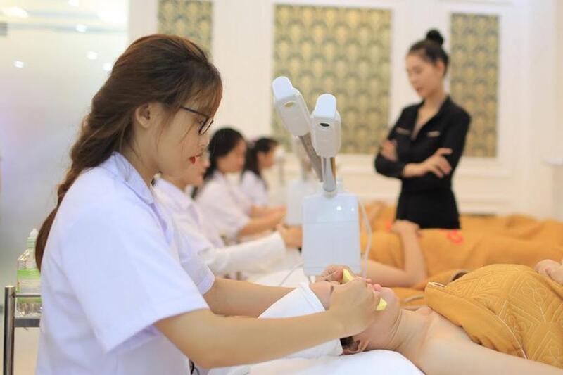 Học chăm sóc da học phí bao nhiêu tại hcm